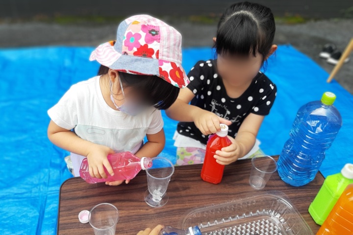 きのね　色水あそび