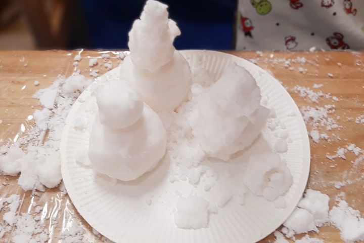 きのね　手作りスノーで雪あそび