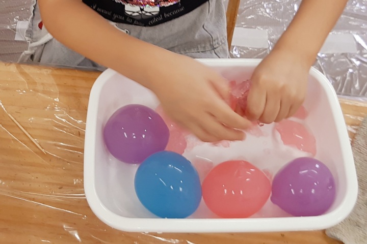 きのね  風船寒天あそび