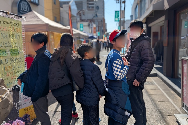 勝川弘法市にて